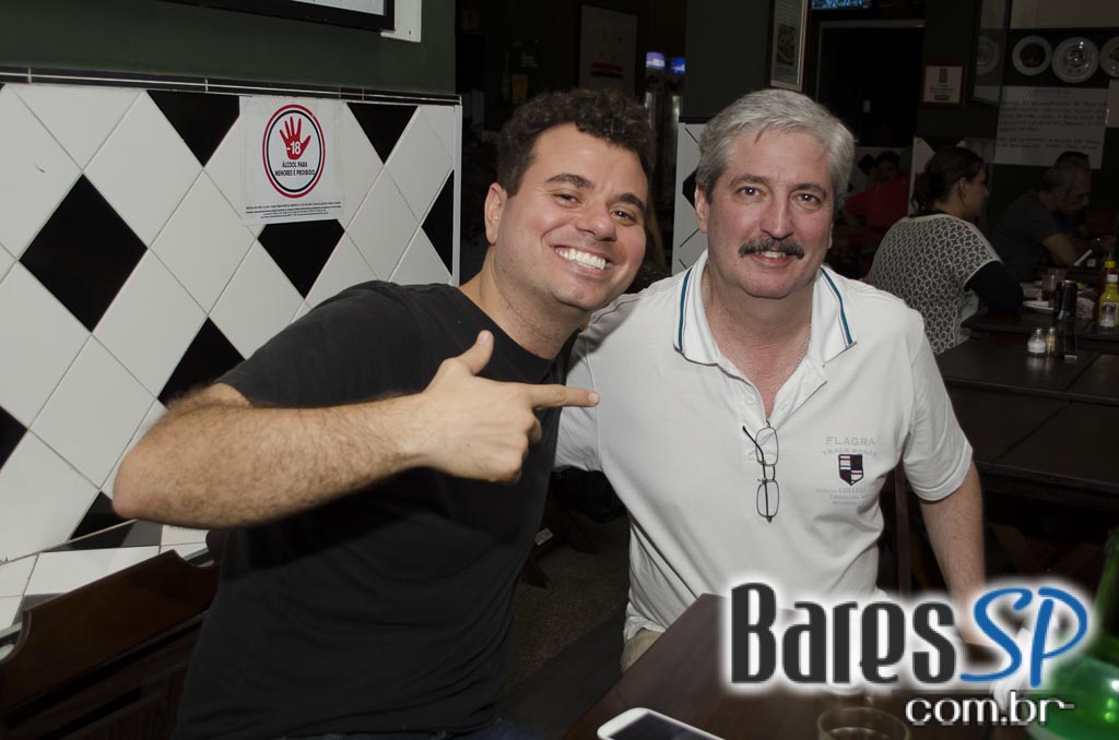 Di Primeira Bar tem promoção e petiscos variados que animou o sábado Di Primeira Bar tem promoção e petiscos variados que animou o sábado