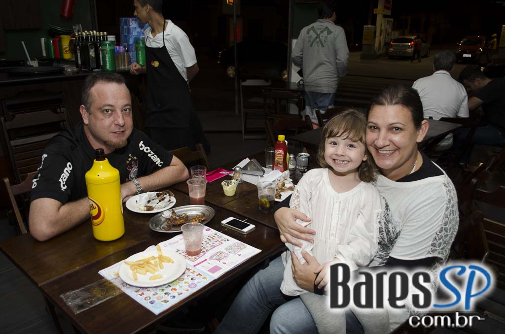 Di Primeira Bar tem promoção e petiscos variados que animou o sábado Di Primeira Bar tem promoção e petiscos variados que animou o sábado