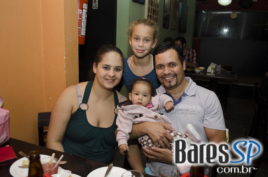 Neste sábado Promoção 4° Grátis de Heineken e diversos espetinhos no Gongo Bar Neste sábado Promoção 4° Grátis de Heineken e diversos espetinhos no Gongo Bar