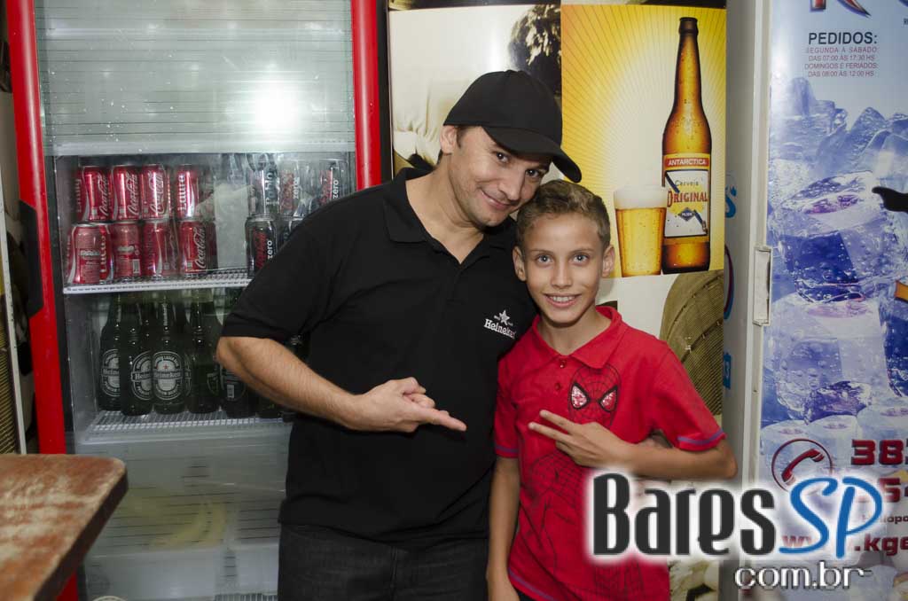 Neste sábado Promoção 4° Grátis de Heineken e diversos espetinhos no Gongo Bar Neste sábado Promoção 4° Grátis de Heineken e diversos espetinhos no Gongo Bar