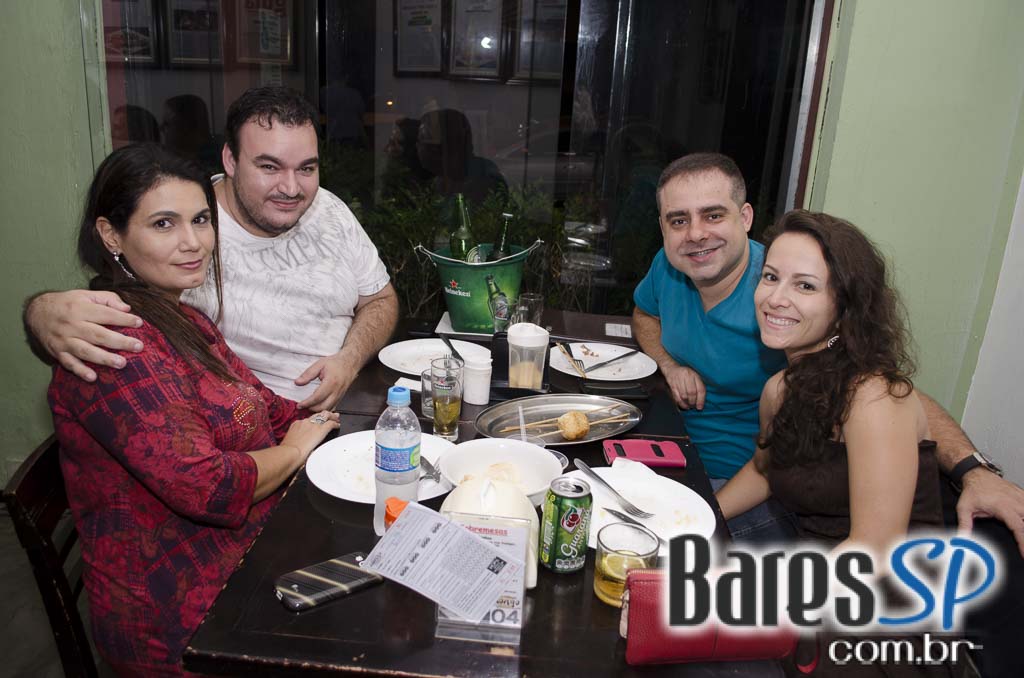 Neste sábado Promoção 4° Grátis de Heineken e diversos espetinhos no Gongo Bar Neste sábado Promoção 4° Grátis de Heineken e diversos espetinhos no Gongo Bar