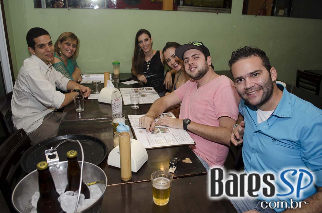 Neste sábado Promoção 4° Grátis de Heineken e diversos espetinhos no Gongo Bar Neste sábado Promoção 4° Grátis de Heineken e diversos espetinhos no Gongo Bar