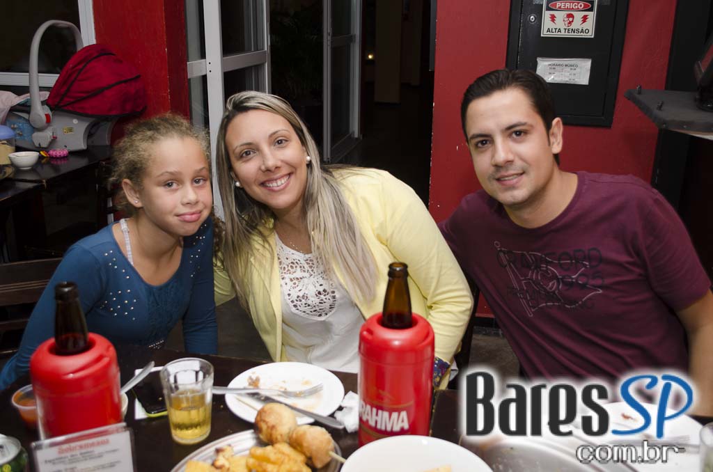 Neste sábado Promoção 4° Grátis de Heineken e diversos espetinhos no Gongo Bar Neste sábado Promoção 4° Grátis de Heineken e diversos espetinhos no Gongo Bar