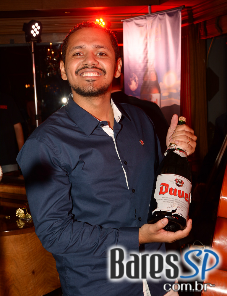 Terraço Itália recebeu lançamento oficial da edição limitada da Duvel Tripel Hop Terraço Itália recebeu lançamento oficial da edição limitada da Duvel Tripel Hop