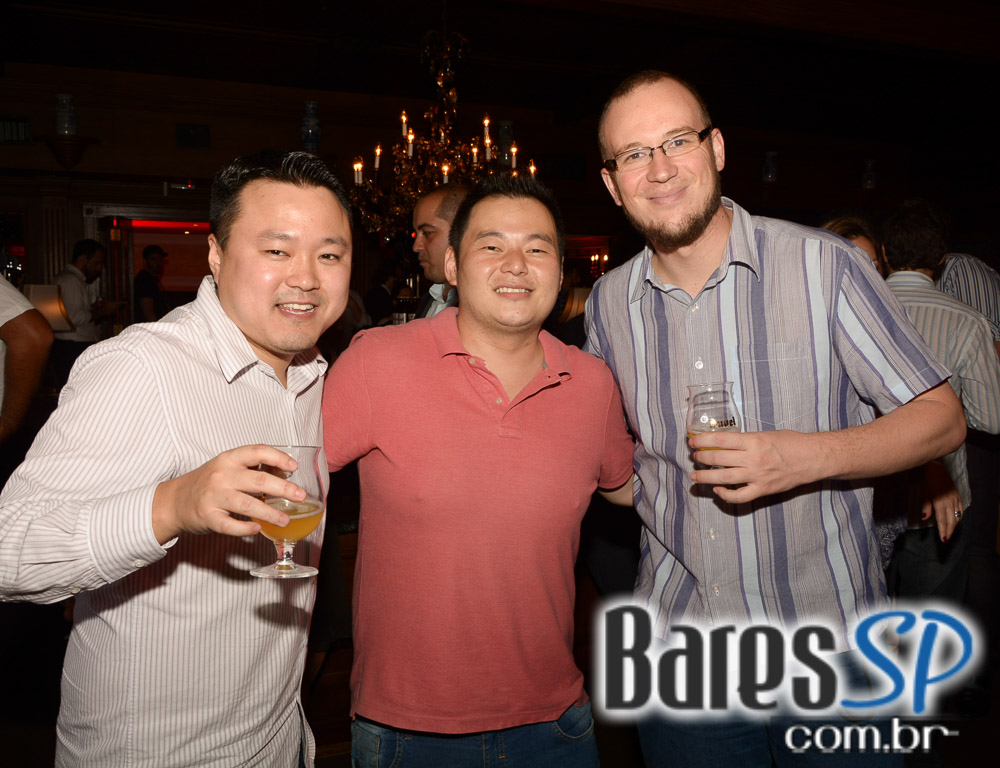 Terraço Itália recebeu lançamento oficial da edição limitada da Duvel Tripel Hop Terraço Itália recebeu lançamento oficial da edição limitada da Duvel Tripel Hop