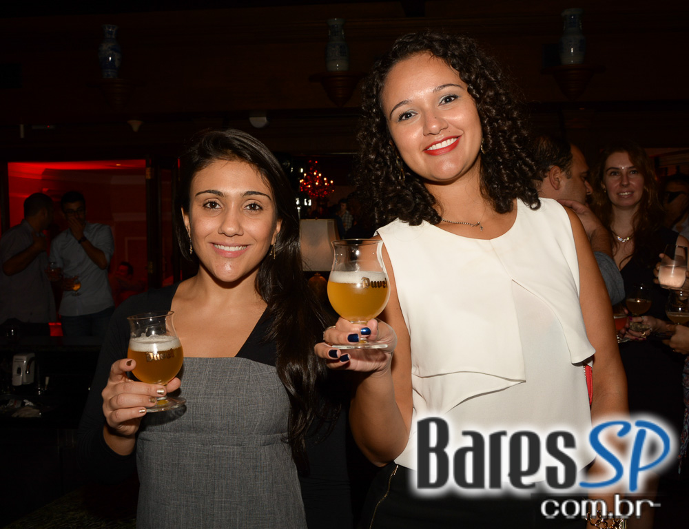 Terraço Itália recebeu lançamento oficial da edição limitada da Duvel Tripel Hop Terraço Itália recebeu lançamento oficial da edição limitada da Duvel Tripel Hop