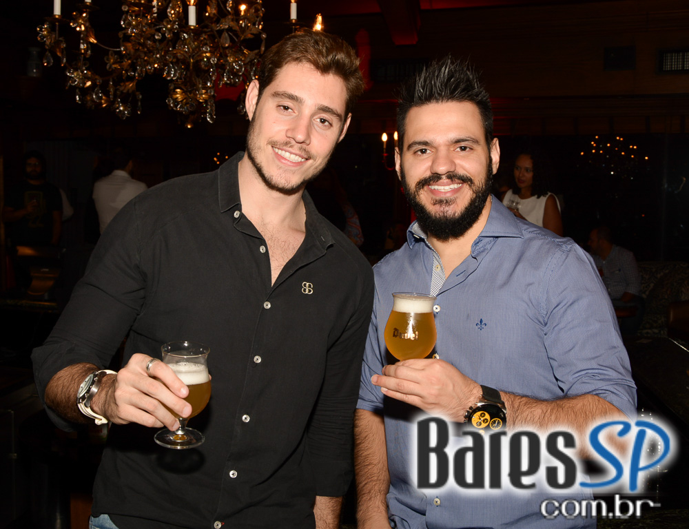 Terraço Itália recebeu lançamento oficial da edição limitada da Duvel Tripel Hop Terraço Itália recebeu lançamento oficial da edição limitada da Duvel Tripel Hop