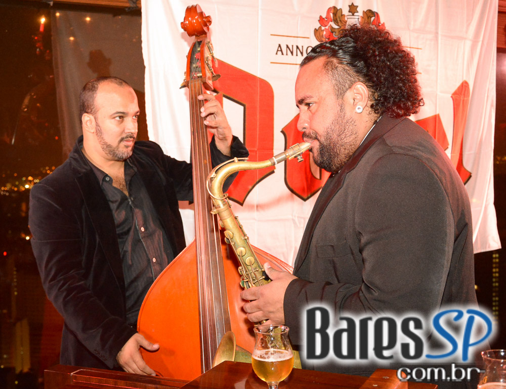 Terraço Itália recebeu lançamento oficial da edição limitada da Duvel Tripel Hop Terraço Itália recebeu lançamento oficial da edição limitada da Duvel Tripel Hop