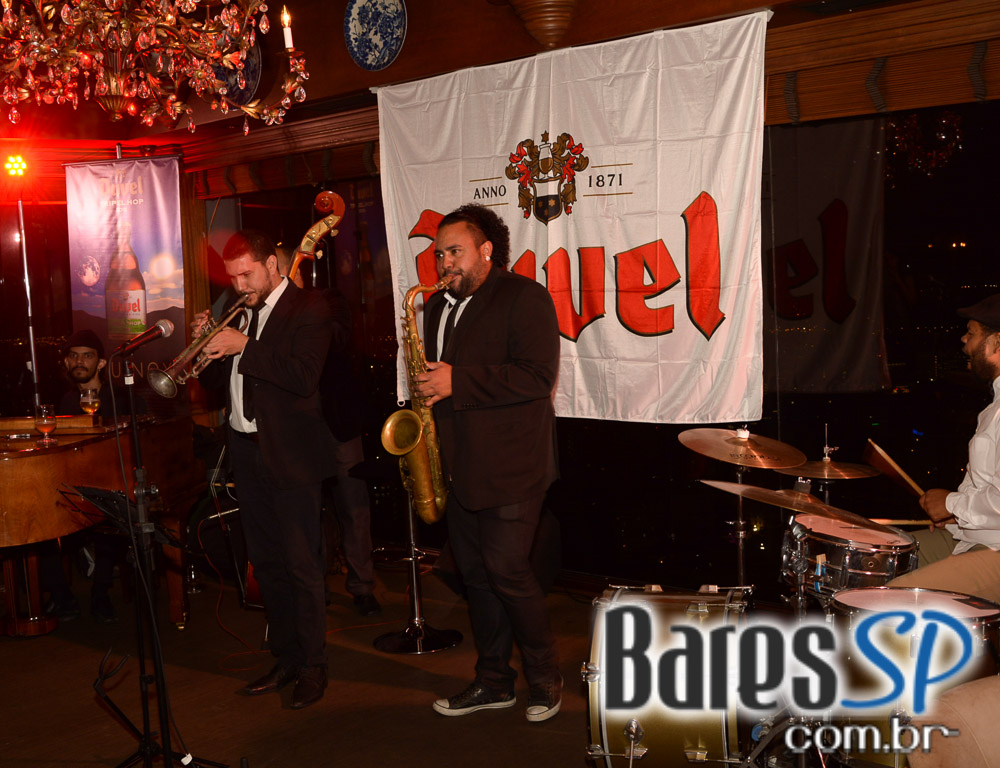 Terraço Itália recebeu lançamento oficial da edição limitada da Duvel Tripel Hop Terraço Itália recebeu lançamento oficial da edição limitada da Duvel Tripel Hop