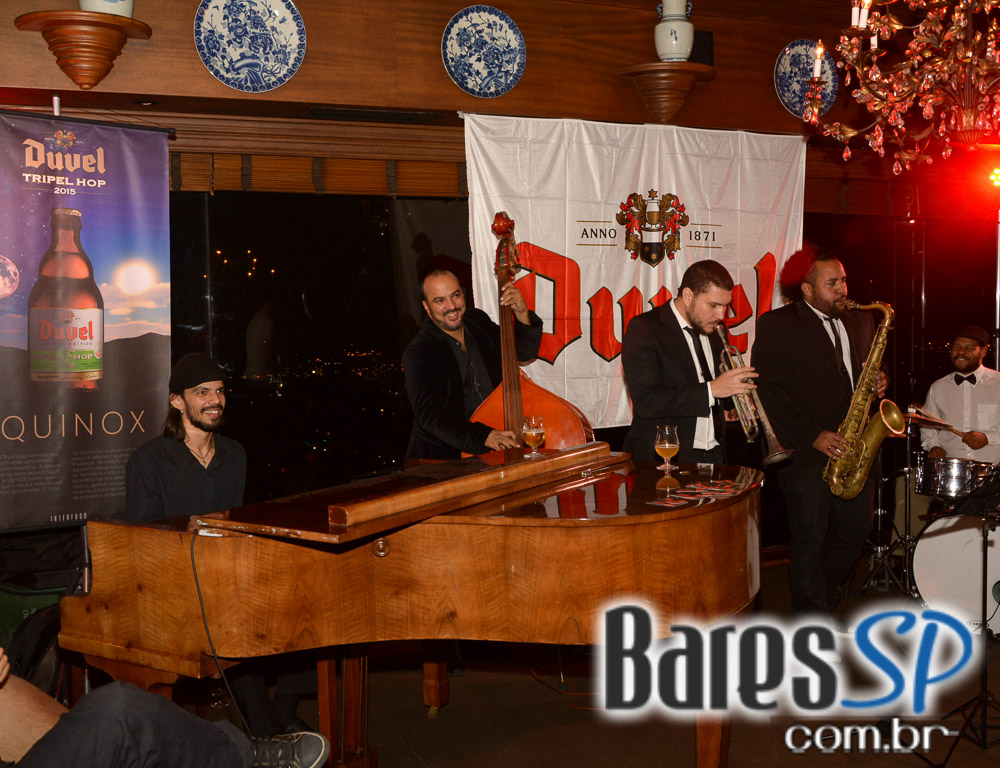 Terraço Itália recebeu lançamento oficial da edição limitada da Duvel Tripel Hop Terraço Itália recebeu lançamento oficial da edição limitada da Duvel Tripel Hop