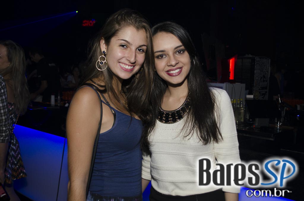 Show da Banda Jota Quest e convidados animaram a noite de quinta na Brook s Show da Banda Jota Quest e convidados animaram a noite de quinta na Brook s