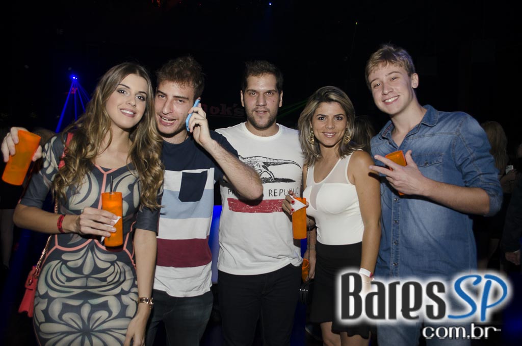 Show da Banda Jota Quest e convidados animaram a noite de quinta na Brook s Show da Banda Jota Quest e convidados animaram a noite de quinta na Brook s