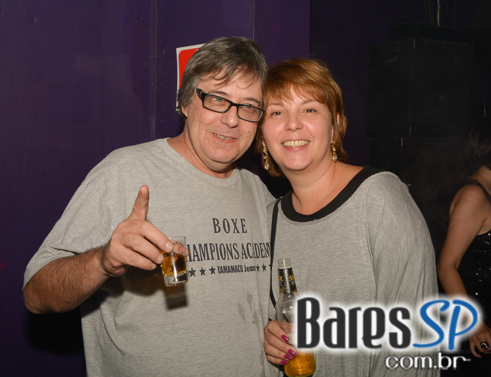 Festa de aniversário de 4 anos do Poison Bar e Balada no sábado Festa de aniversário de 4 anos do Poison Bar e Balada no sábado