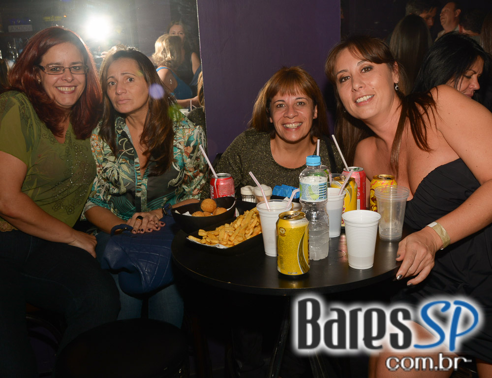 Festa de aniversário de 4 anos do Poison Bar e Balada no sábado Festa de aniversário de 4 anos do Poison Bar e Balada no sábado