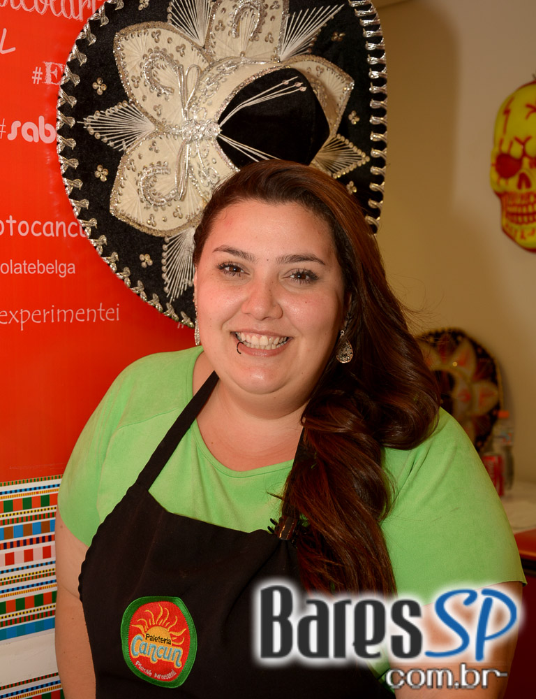 Pátio Gastronômico na zona norte com barracas e food trucks Pátio Gastronômico na zona norte com barracas e food trucks