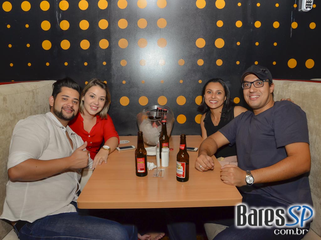 Banda Aliados se apresentou sexta-feira no Na Mata Café com muito hard core Banda Aliados se apresentou sexta-feira no Na Mata Café com muito hard core