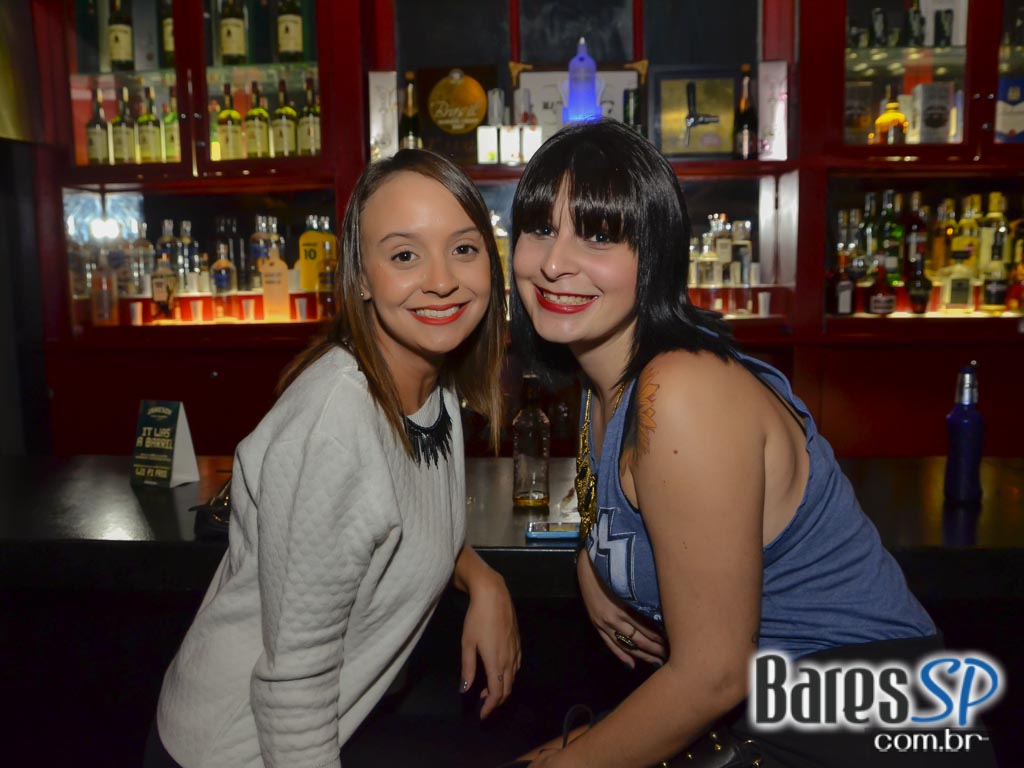 Banda Aliados se apresentou sexta-feira no Na Mata Café com muito hard core Banda Aliados se apresentou sexta-feira no Na Mata Café com muito hard core