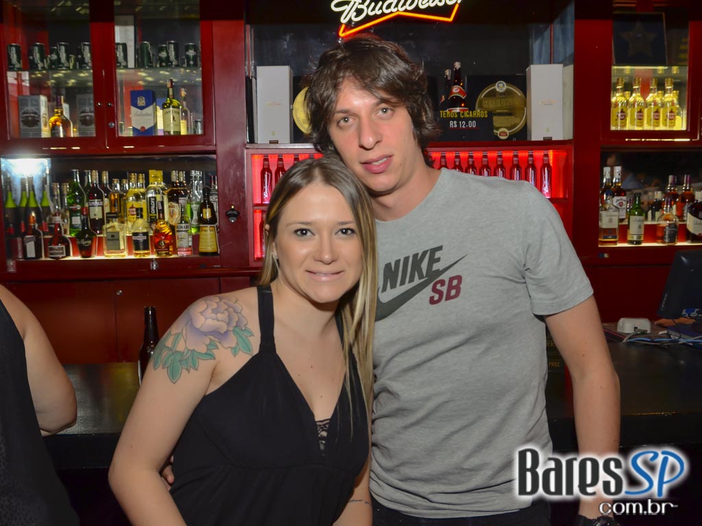 Banda Aliados se apresentou sexta-feira no Na Mata Café com muito hard core Banda Aliados se apresentou sexta-feira no Na Mata Café com muito hard core