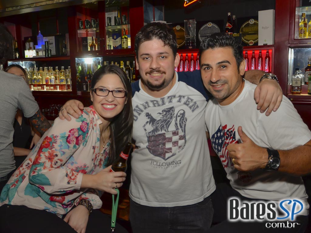 Banda Aliados se apresentou sexta-feira no Na Mata Café com muito hard core Banda Aliados se apresentou sexta-feira no Na Mata Café com muito hard core