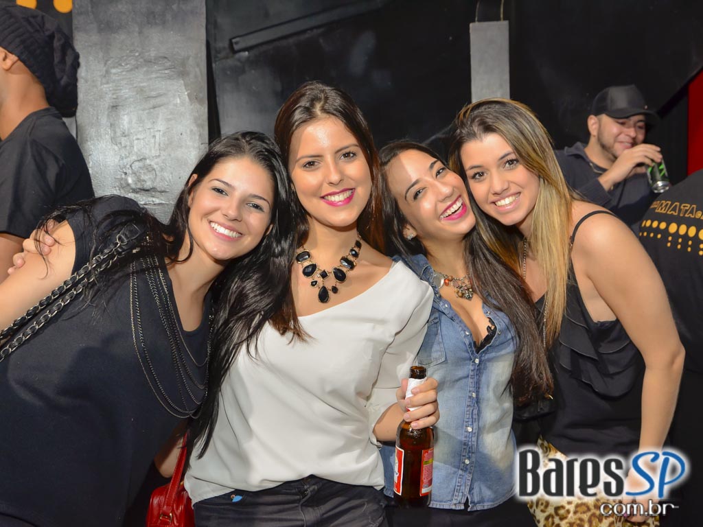 Banda Aliados se apresentou sexta-feira no Na Mata Café com muito hard core Banda Aliados se apresentou sexta-feira no Na Mata Café com muito hard core