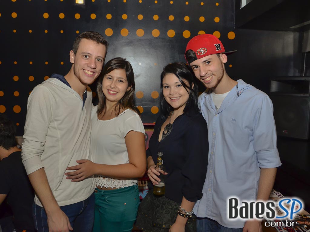 Banda Aliados se apresentou sexta-feira no Na Mata Café com muito hard core Banda Aliados se apresentou sexta-feira no Na Mata Café com muito hard core