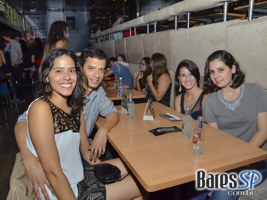 Banda Aliados se apresentou sexta-feira no Na Mata Café com muito hard core Banda Aliados se apresentou sexta-feira no Na Mata Café com muito hard core