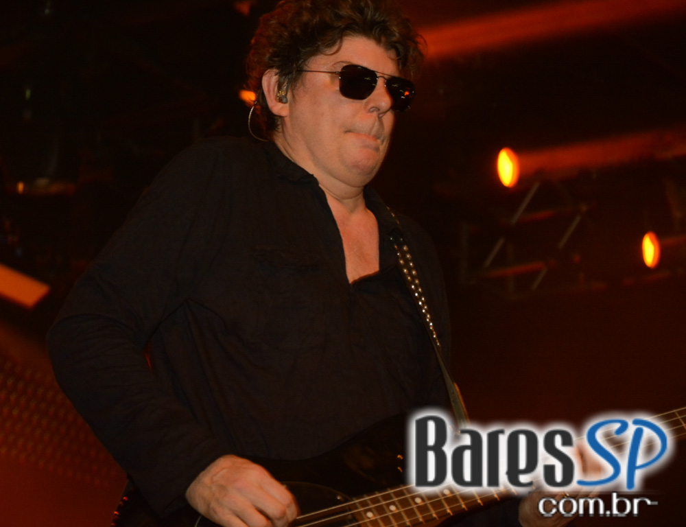 Titãs apresentaram show da turnê Nheengatu no palco do Audio Club Titãs apresentaram show da turnê Nheengatu no palco do Audio Club