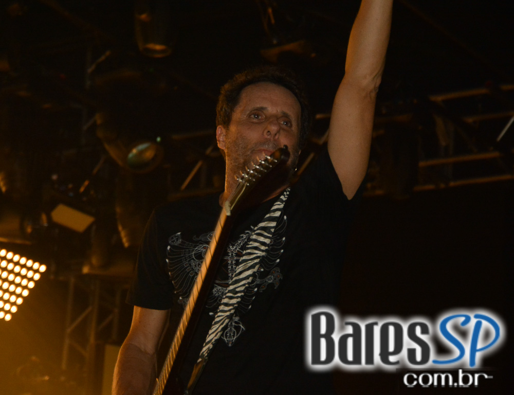 Titãs apresentaram show da turnê Nheengatu no palco do Audio Club Titãs apresentaram show da turnê Nheengatu no palco do Audio Club