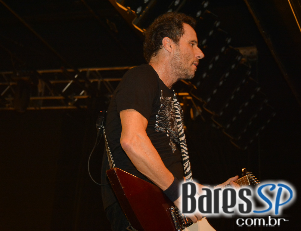 Titãs apresentaram show da turnê Nheengatu no palco do Audio Club Titãs apresentaram show da turnê Nheengatu no palco do Audio Club