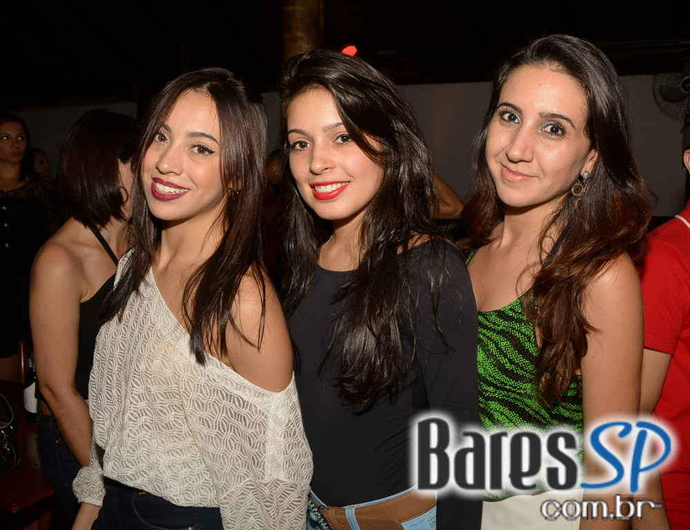 Show do Grupo Façanha e Samba Certo agitaram o Lucena Bar Show do Grupo Façanha e Samba Certo agitaram o Lucena Bar