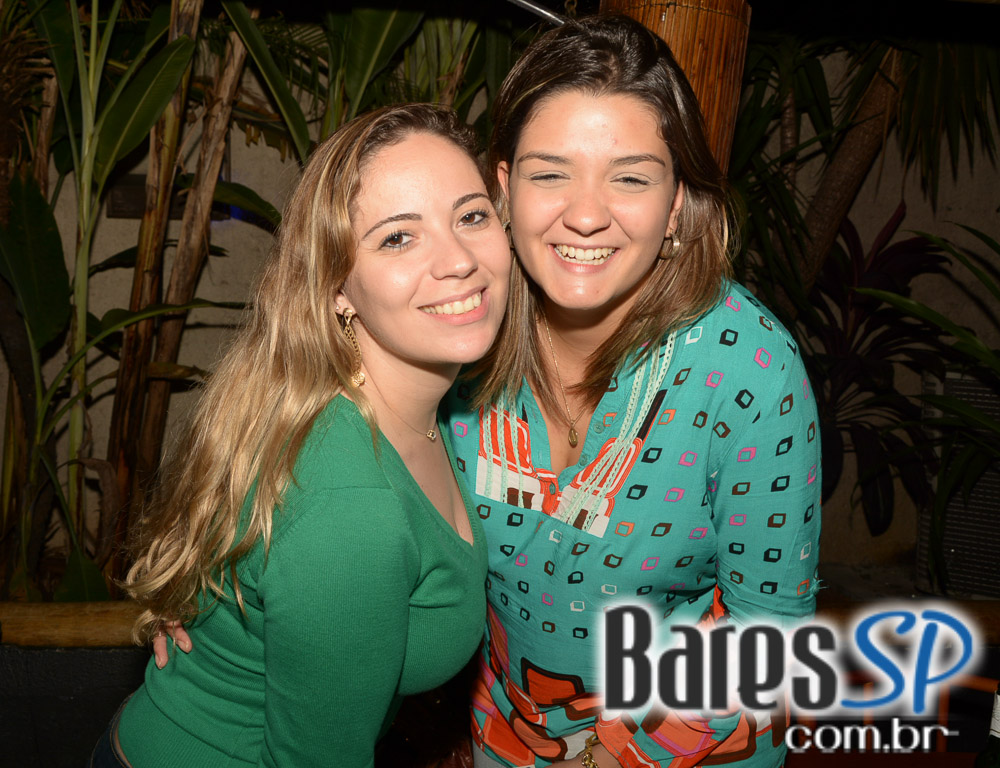 Show do Grupo Façanha e Samba Certo agitaram o Lucena Bar Show do Grupo Façanha e Samba Certo agitaram o Lucena Bar