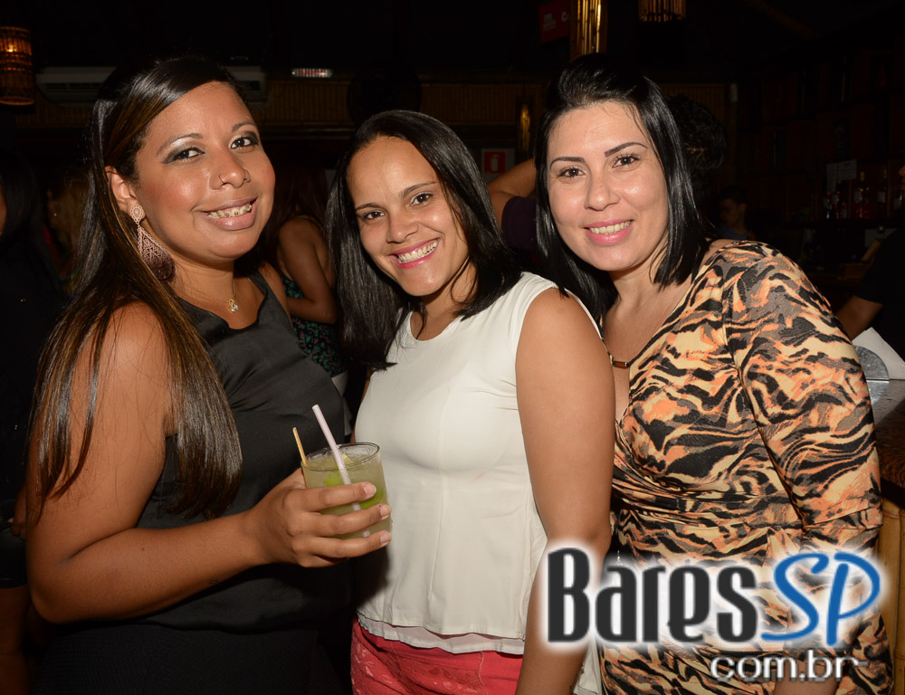 Show do Grupo Façanha e Samba Certo agitaram o Lucena Bar Show do Grupo Façanha e Samba Certo agitaram o Lucena Bar