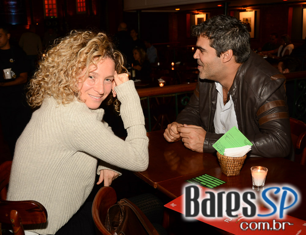 Bourbon Street ofereceu noite de rockabilly no show de João Suplicy & The Hound Dogs Bourbon Street ofereceu noite de rockabilly no show de João Suplicy & The Hound Dogs