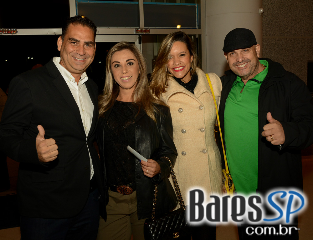 Zeca Pagodinho estreou turnê Ser Humano em show no Citibank Hall Zeca Pagodinho estreou turnê Ser Humano em show no Citibank Hall