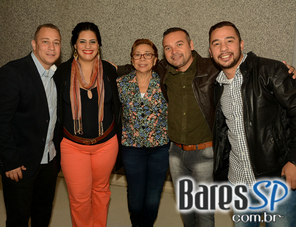Zeca Pagodinho estreou turnê Ser Humano em show no Citibank Hall Zeca Pagodinho estreou turnê Ser Humano em show no Citibank Hall