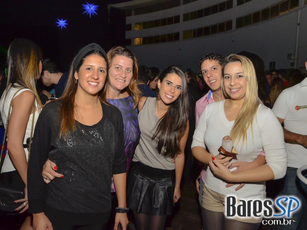 Festa S.O.S - Salve o Sábado agitou a galera do Clube Pinheiros Festa S.O.S - Salve o Sábado agitou a galera do Clube Pinheiros