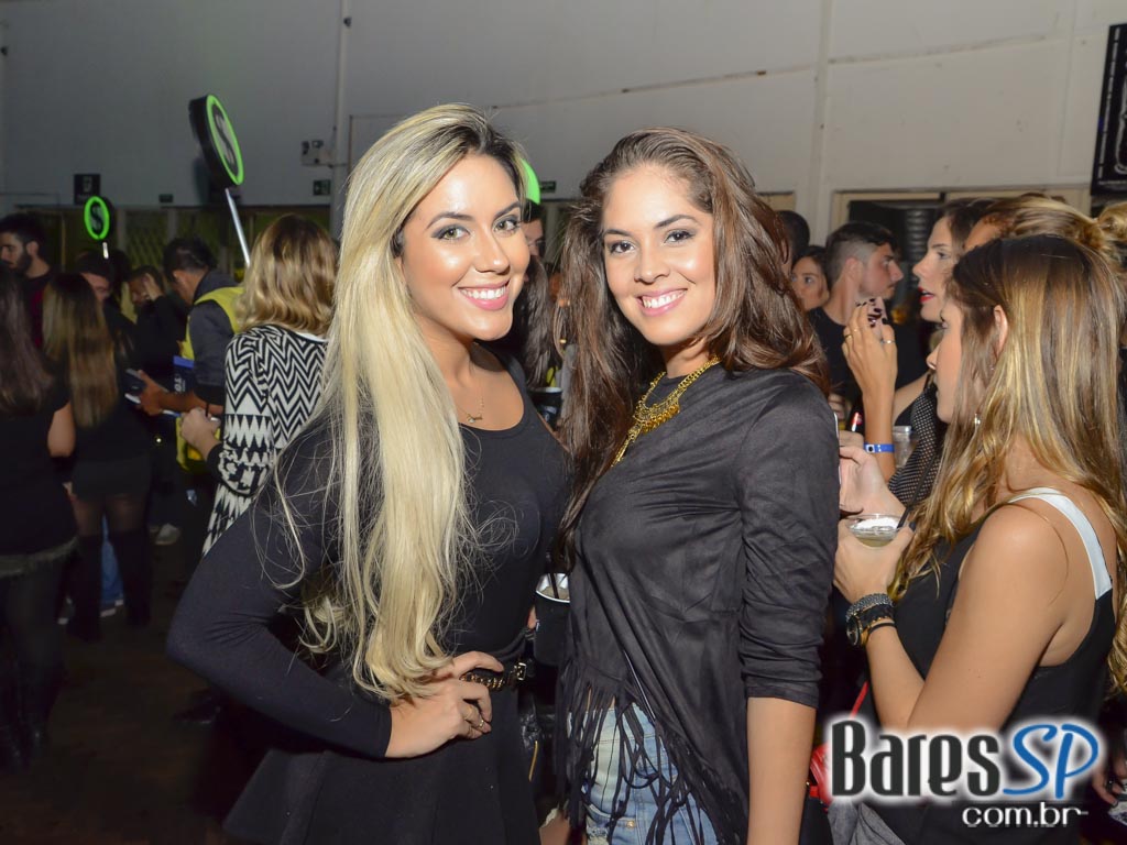 Festa S.O.S - Salve o Sábado agitou a galera do Clube Pinheiros Festa S.O.S - Salve o Sábado agitou a galera do Clube Pinheiros