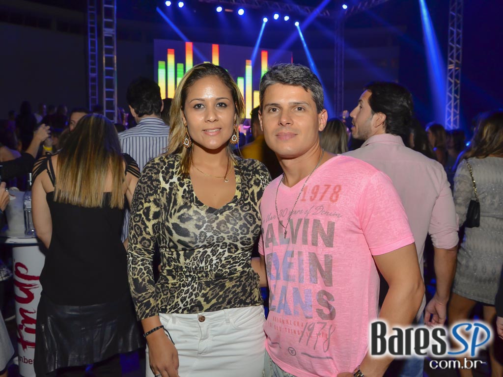 Festa S.O.S - Salve o Sábado agitou a galera do Clube Pinheiros Festa S.O.S - Salve o Sábado agitou a galera do Clube Pinheiros