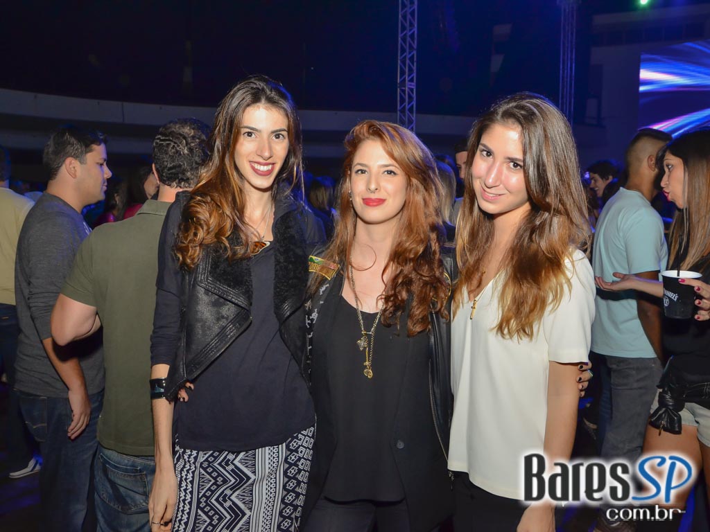 Festa S.O.S - Salve o Sábado agitou a galera do Clube Pinheiros Festa S.O.S - Salve o Sábado agitou a galera do Clube Pinheiros