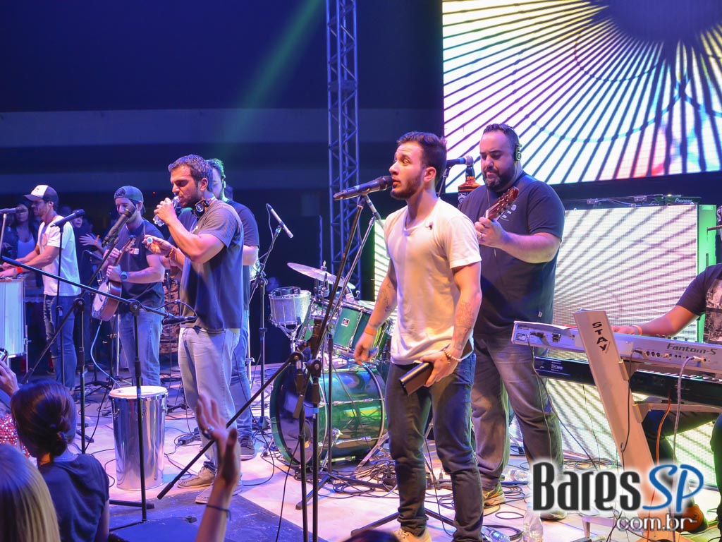 Festa S.O.S - Salve o Sábado agitou a galera do Clube Pinheiros Festa S.O.S - Salve o Sábado agitou a galera do Clube Pinheiros