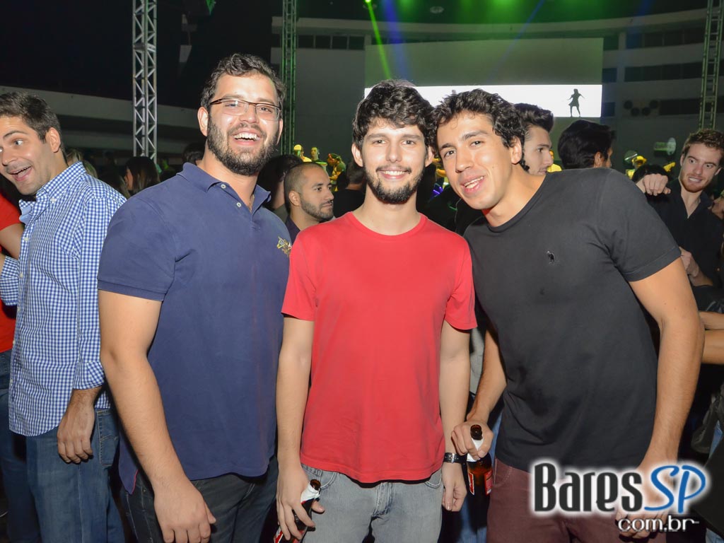 Festa S.O.S - Salve o Sábado agitou a galera do Clube Pinheiros Festa S.O.S - Salve o Sábado agitou a galera do Clube Pinheiros