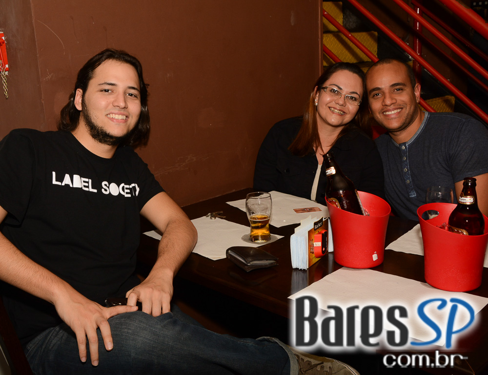 Tributo a Dio com o melhor do heavy metal sábado no Gillan's Inn Tributo a Dio com o melhor do heavy metal sábado no Gillan's Inn