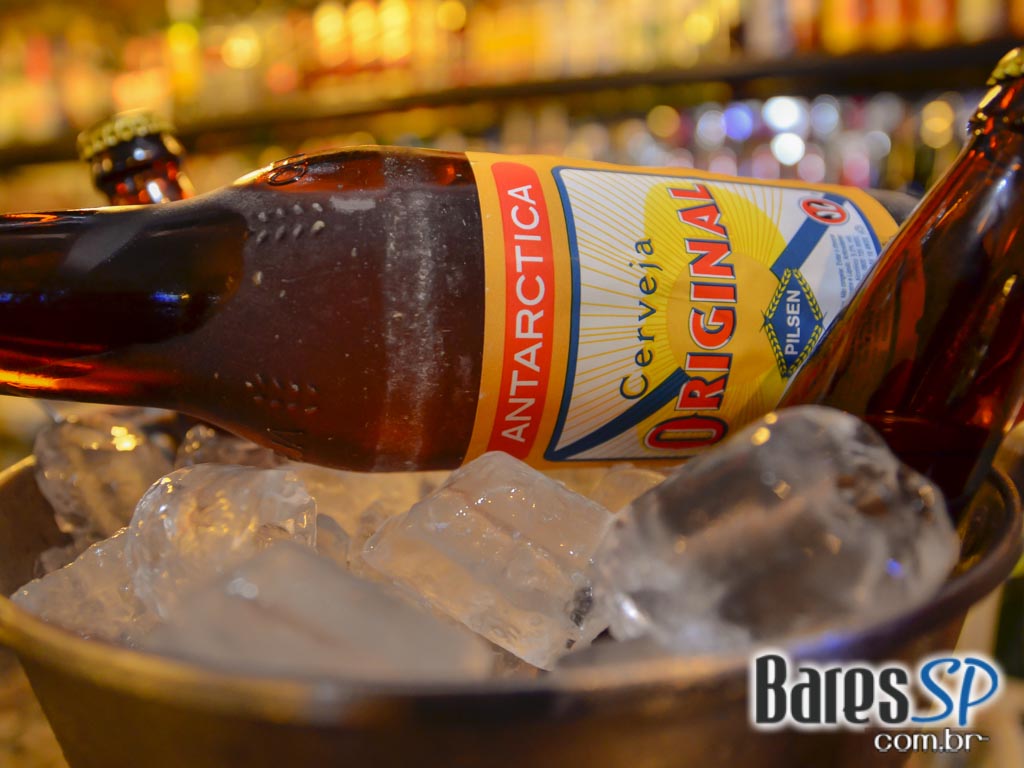 Botequim Bar & Grill ofereceu cardápio variado e drinks especiais Botequim Bar & Grill ofereceu cardápio variado e drinks especiais