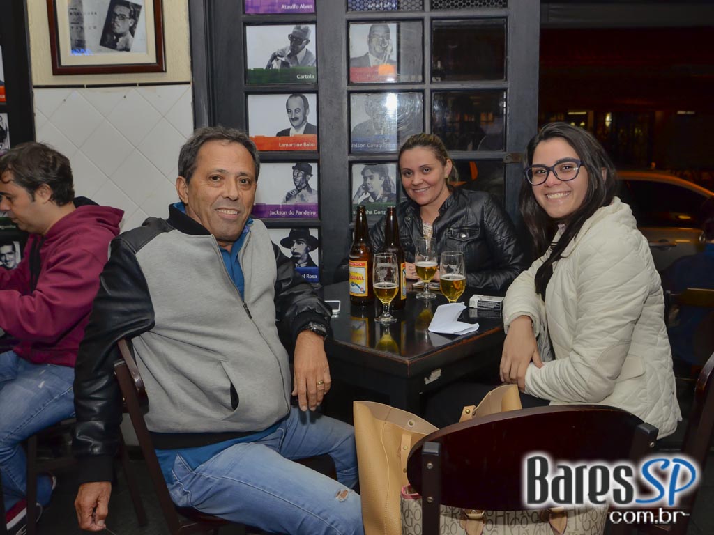 Botequim Bar & Grill ofereceu cardápio variado e drinks especiais Botequim Bar & Grill ofereceu cardápio variado e drinks especiais