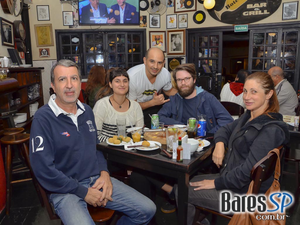 Botequim Bar & Grill ofereceu cardápio variado e drinks especiais Botequim Bar & Grill ofereceu cardápio variado e drinks especiais
