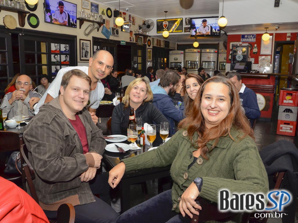 Botequim Bar & Grill ofereceu cardápio variado e drinks especiais Botequim Bar & Grill ofereceu cardápio variado e drinks especiais