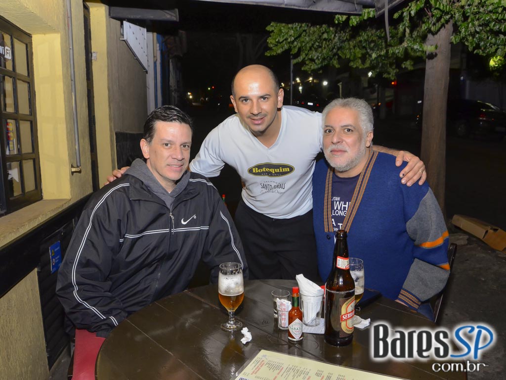 Botequim Bar & Grill ofereceu cardápio variado e drinks especiais Botequim Bar & Grill ofereceu cardápio variado e drinks especiais