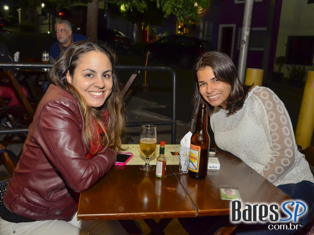 Botequim Bar & Grill ofereceu cardápio variado e drinks especiais Botequim Bar & Grill ofereceu cardápio variado e drinks especiais