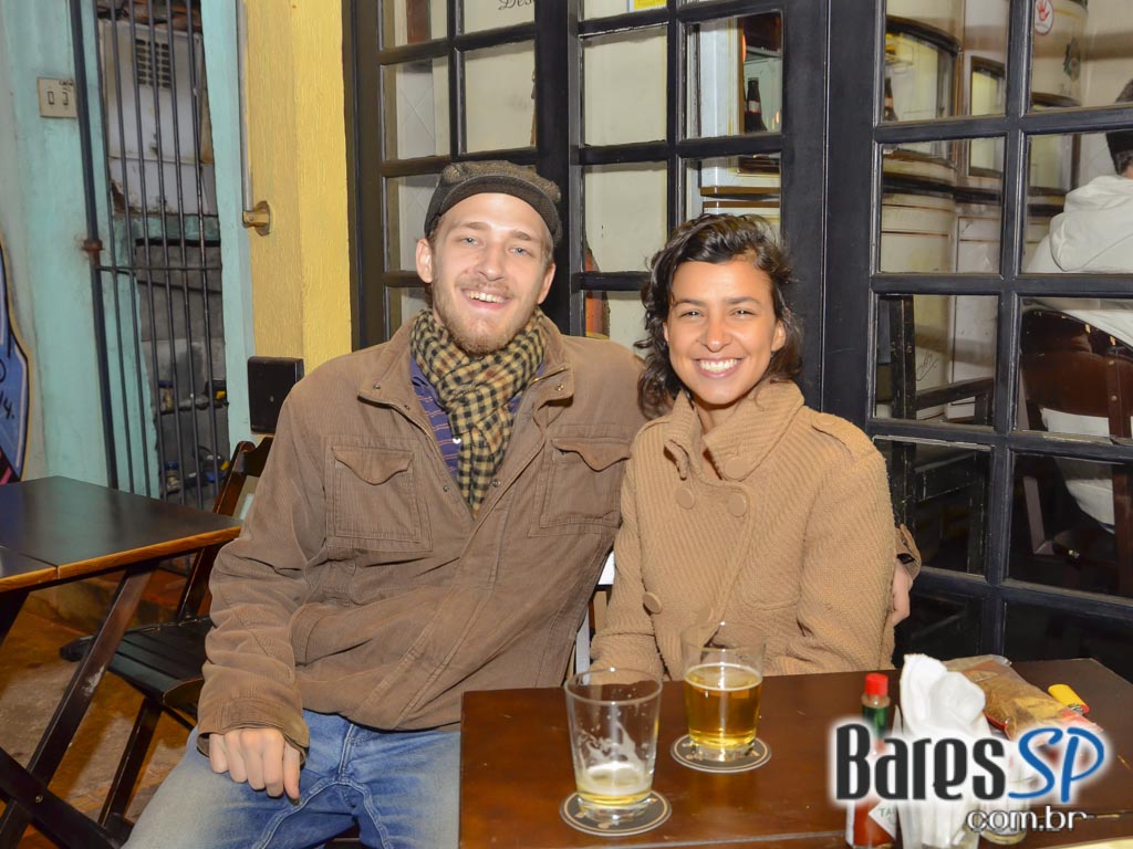 Botequim Bar & Grill ofereceu cardápio variado e drinks especiais Botequim Bar & Grill ofereceu cardápio variado e drinks especiais