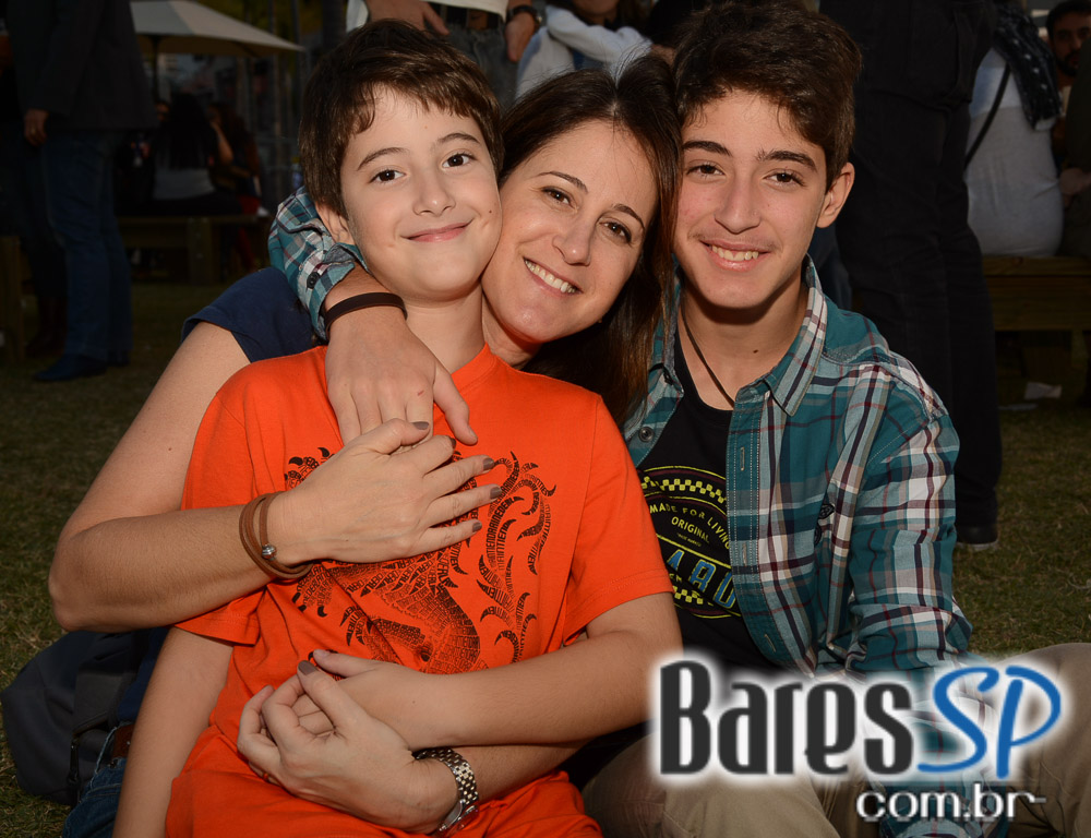 Burger Weekend na Feirinha Gastronômica Jardim das Perdizes Burger Weekend na Feirinha Gastronômica Jardim das Perdizes